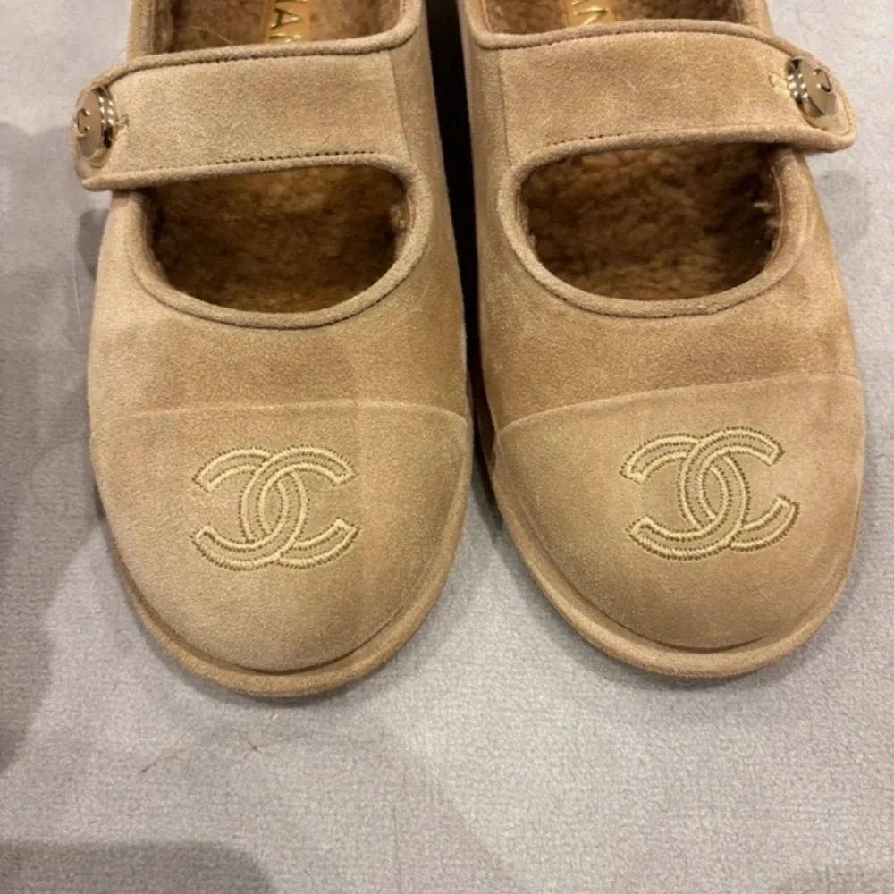 CHANEL Women's Beige Ankle Booties - Picture 3 of 8